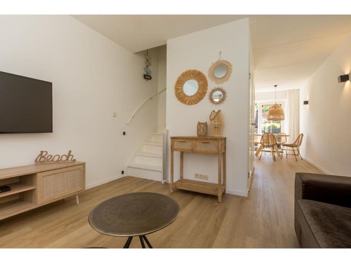 Quietly Located House Within Walking Distance Of The Beach Domburg Exteriör bild