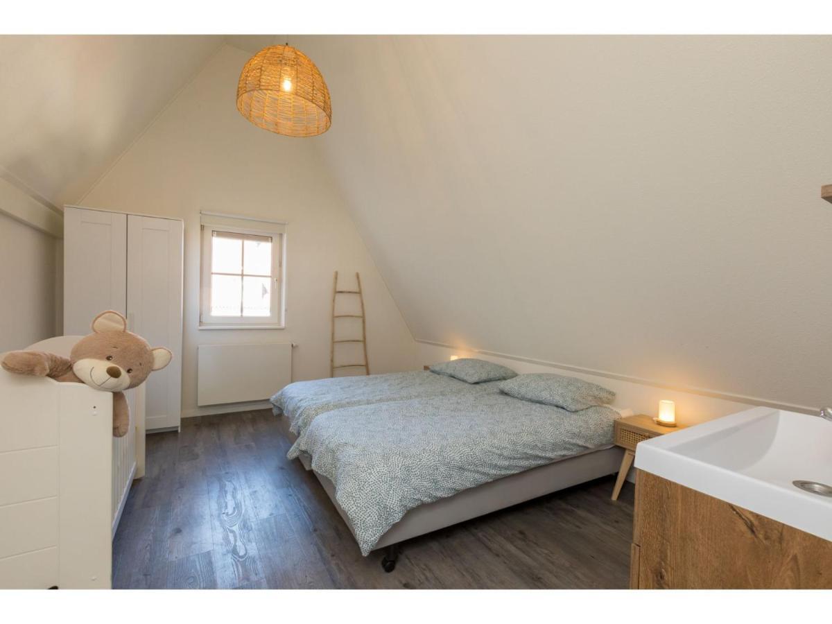 Quietly Located House Within Walking Distance Of The Beach Domburg Exteriör bild