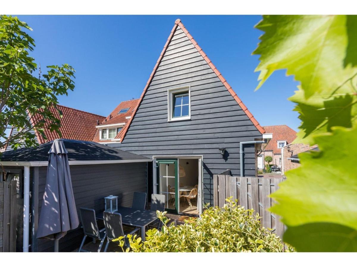 Quietly Located House Within Walking Distance Of The Beach Domburg Exteriör bild