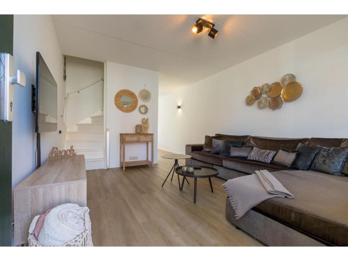 Quietly Located House Within Walking Distance Of The Beach Domburg Exteriör bild