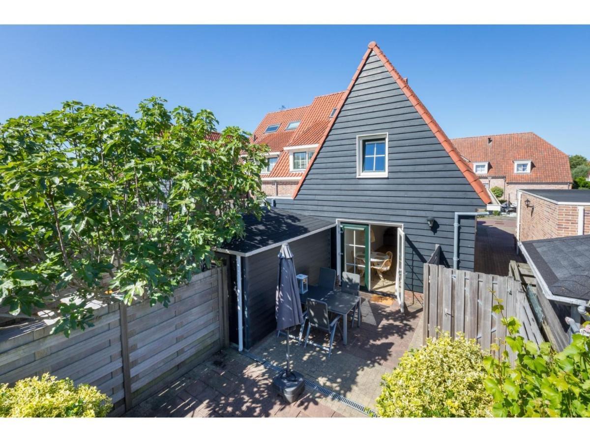 Quietly Located House Within Walking Distance Of The Beach Domburg Exteriör bild